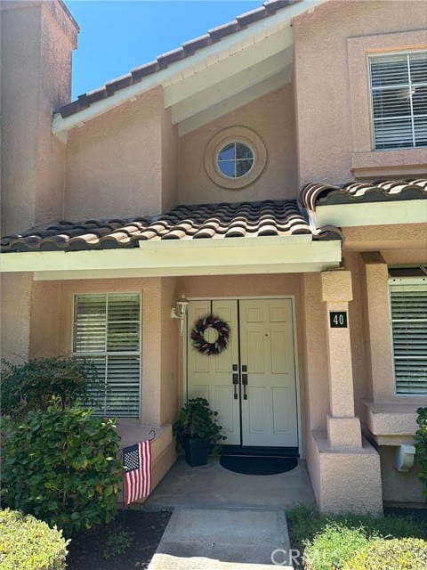 40 Nightingale Drive
