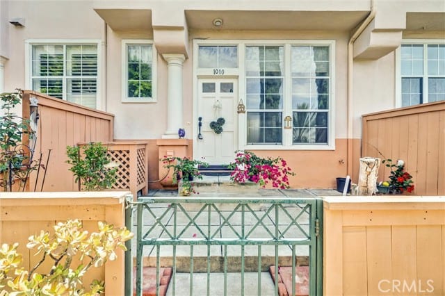 1010 South Volterra