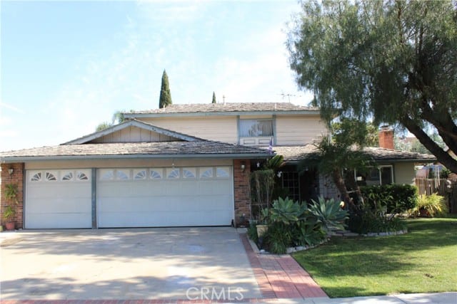734 South Vale