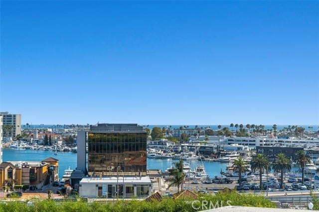 233 Santa Ana, Newport Beach, CA 92663