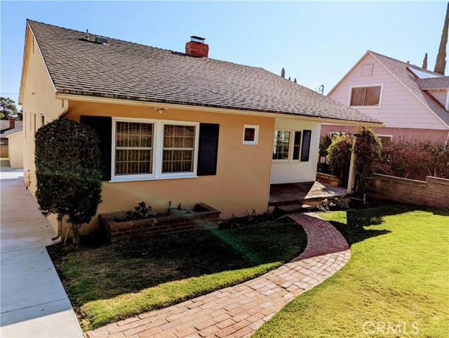 1108 East Altadena Drive