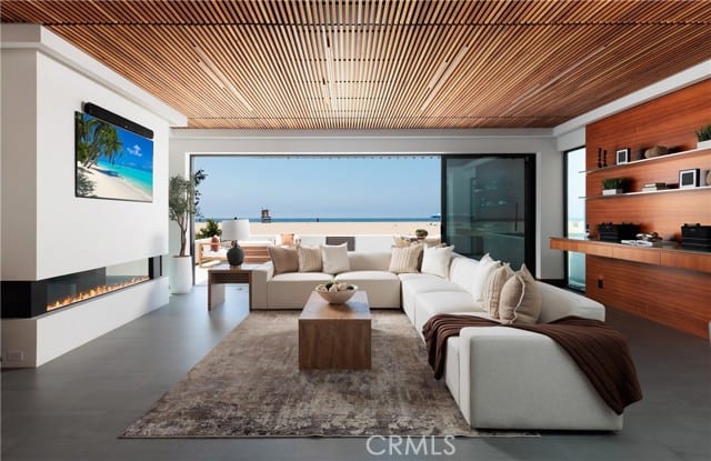 7104 West Oceanfront, Newport Beach, CA 92663