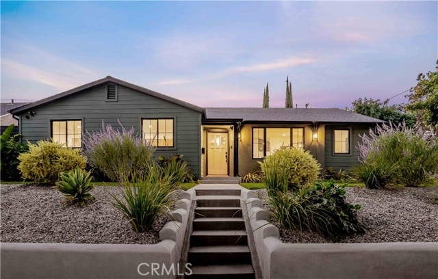 5525 Wortser Avenue, Sherman Oaks, CA 91401