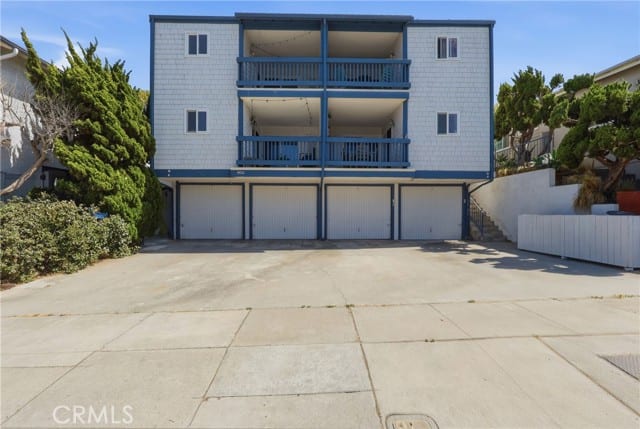 1450 Manhattan Beach Boulevard, Manhattan Beach, CA 90266