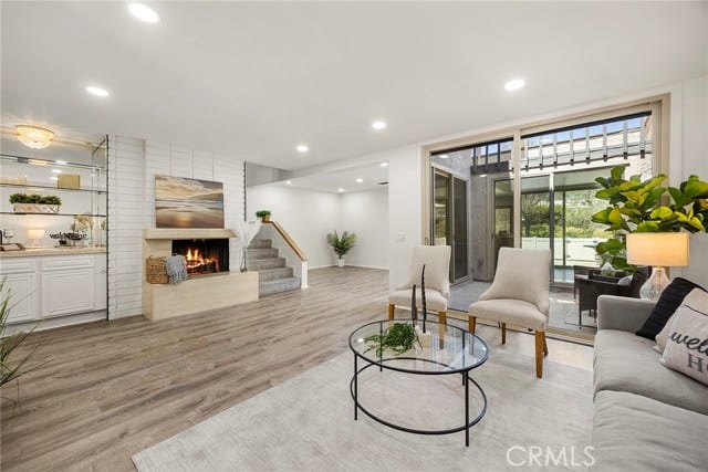 6515 East Circulo Dali