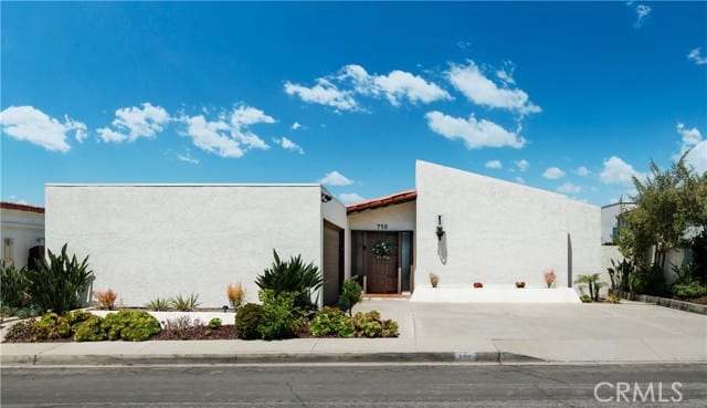 758 Barracuda Way, Laguna Beach, CA 92651