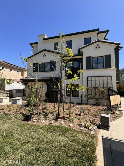 1022 La Cadena Ave