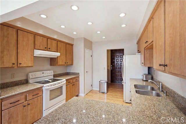 12300 Montecito Road, 24, Seal Beach, CA 90740