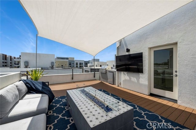987 East Mason Lane