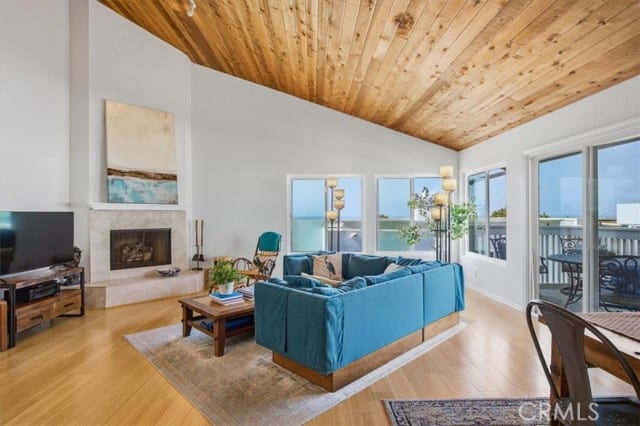 941 1st Street, Hermosa Beach, CA 90254