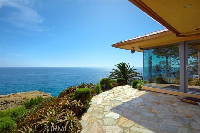 111 South La Senda Drive, Laguna Beach, CA 92651