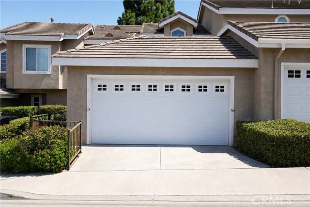 889 South Sapphire Lane, Anaheim Hills, CA 92807