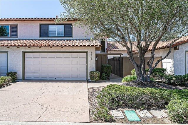 4593 Foxenwood