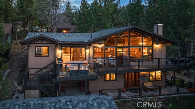 752 Cove Drive