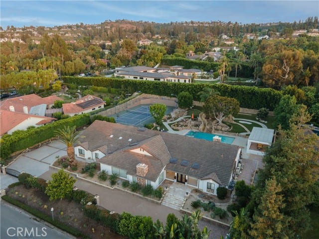 621 South Peralta Hills Drive