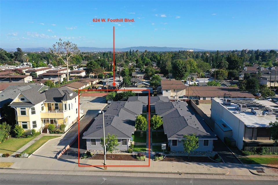624 West Foothill