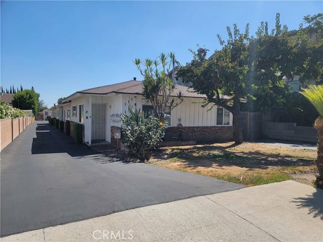 1116 West Duarte
