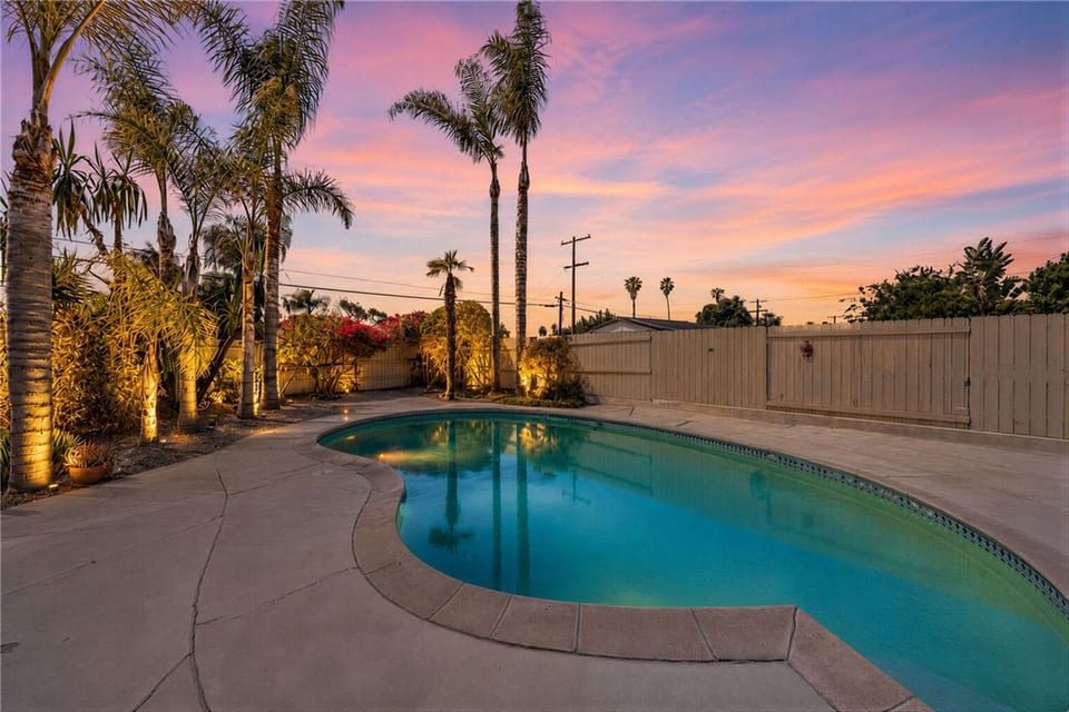 451 East 10th Avenue, Escondido, CA 92025