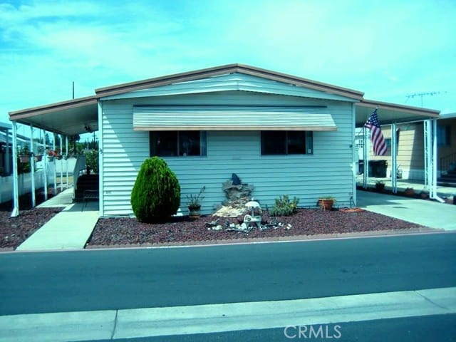 13 PALM VIA