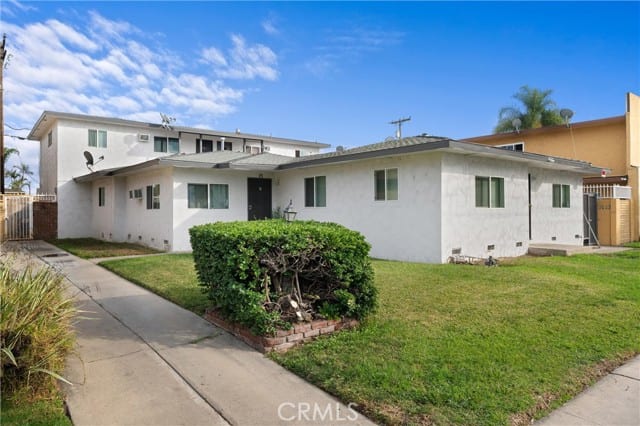 1110 North East
