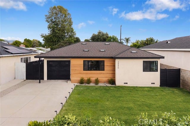 2880 Foss Avenue