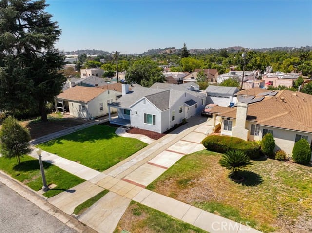 657 South Meridian