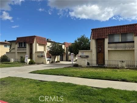 1130 West Huntington Drive