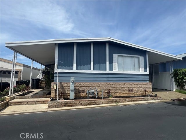 1051 Site Drive
