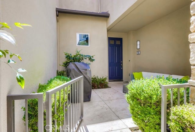 80 Meridian Drive
