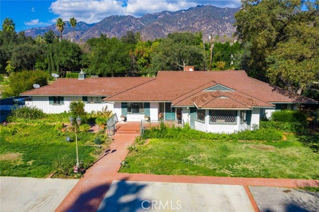 1127 West Foothill Boulevard