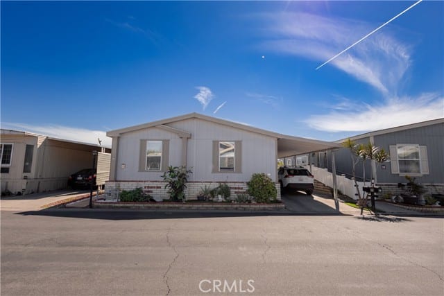 2300 South Lewis
