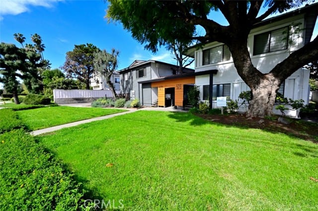 521 East Live Oak Avenue, Arcadia, CA 91006