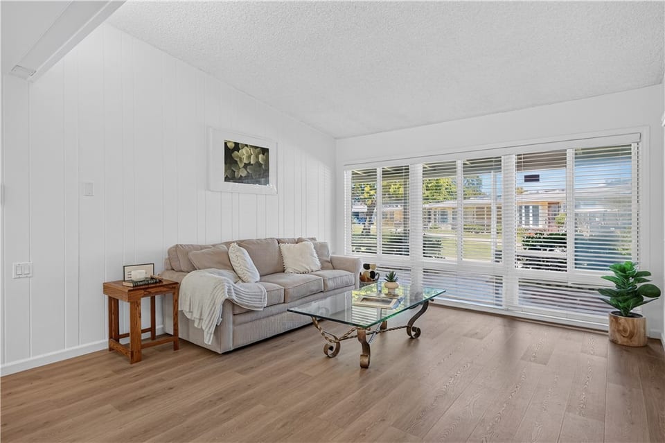 1441 Golden Rain Road, M4 88H, Seal Beach, CA 90740