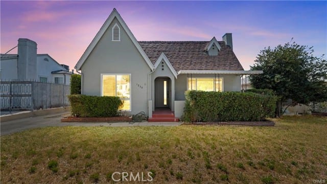 1230 Spazier Avenue, Glendale, CA 91201