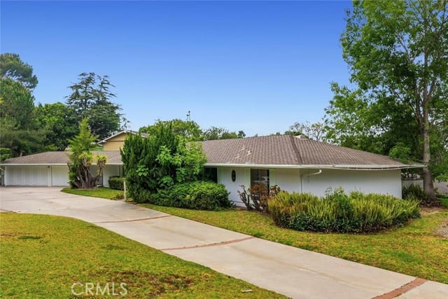 975 Valley Vista Drive, Camarillo, CA 93010