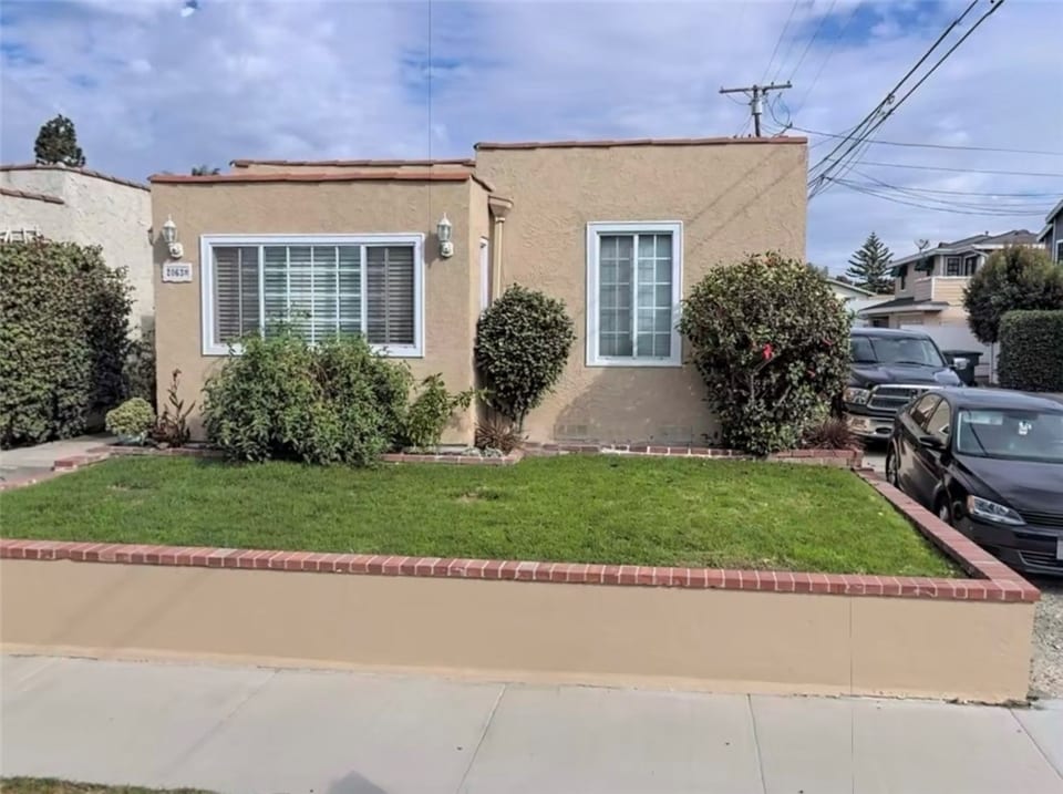 2063 West 220th Street, Torrance, CA 90501