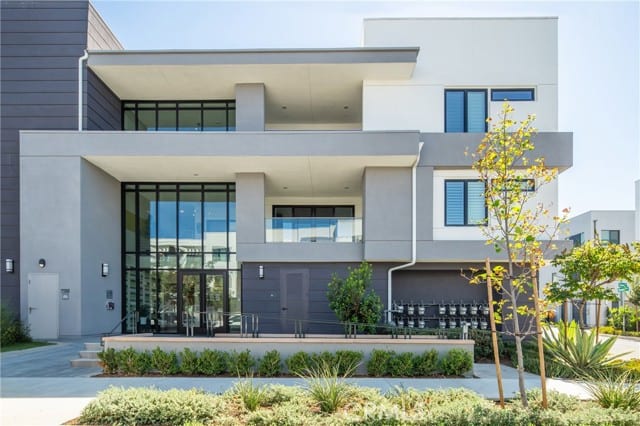 16235 Dawn Way, 204, Tustin, CA 92782