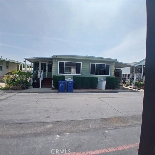 8811 CANOGA Avenue
