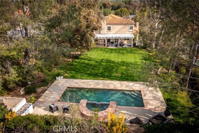 5515 Foothill Drive