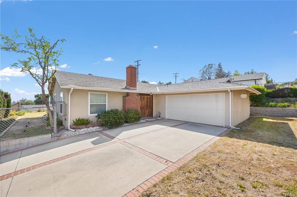 310 Pineridge
