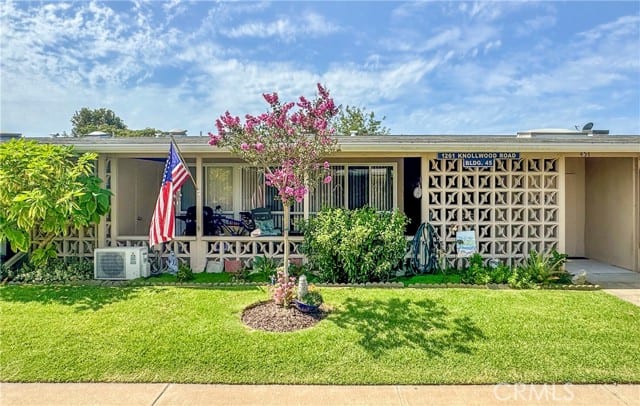 1261 Knollwood Road M4-45i, Seal Beach, CA 90740