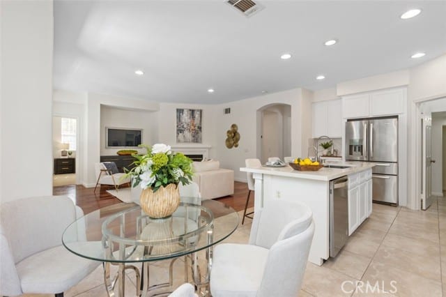 152 Treehouse, Irvine, CA 92603