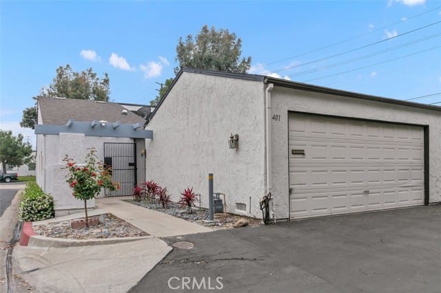 401 North Powder Horn Drive