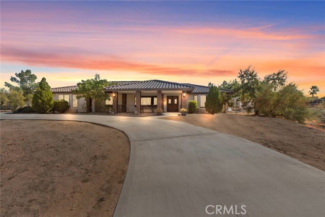 15901 Acoma Road