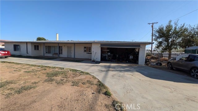 21073 Thunderbird Road