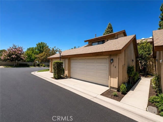 918 South Laurelwood
