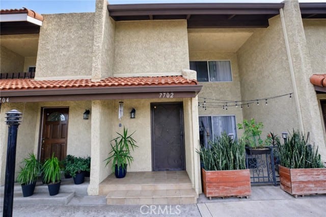 7702 Via Napoli, 66, Burbank, CA 91504