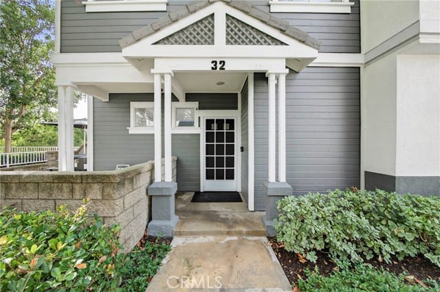 32 Carlsbad