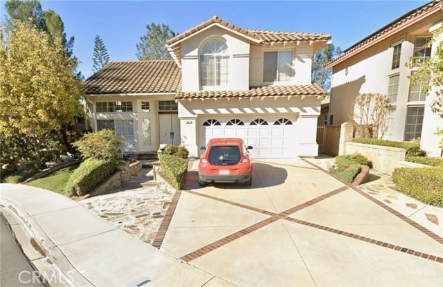 39 Chickadee Lane