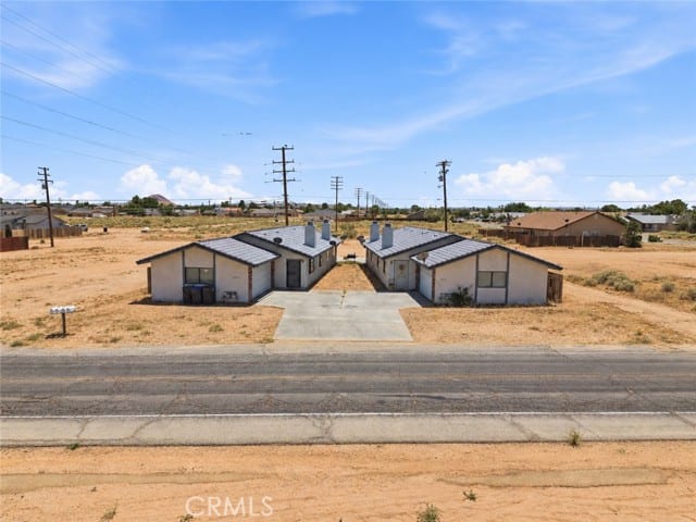 8924 North Loop